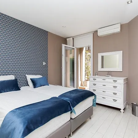 Beautiful 3 Room-flat Near Palais Lejlighed Cannes